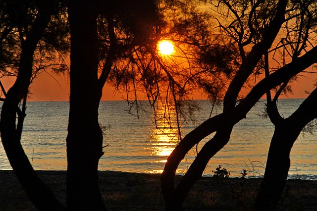 0006a Camping Au bord de la mer.JPG